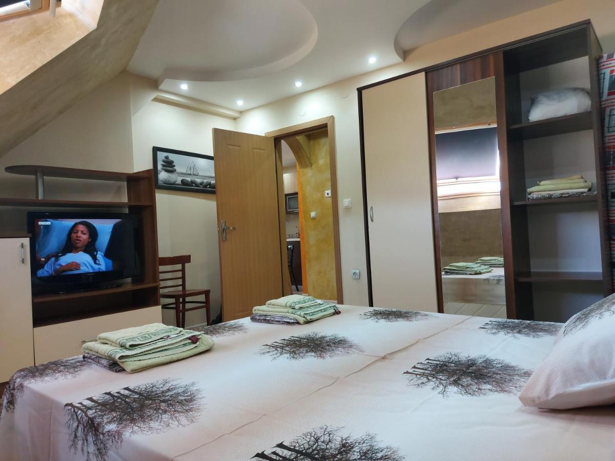 Yana Apartments 桑丹斯基 外观 照片